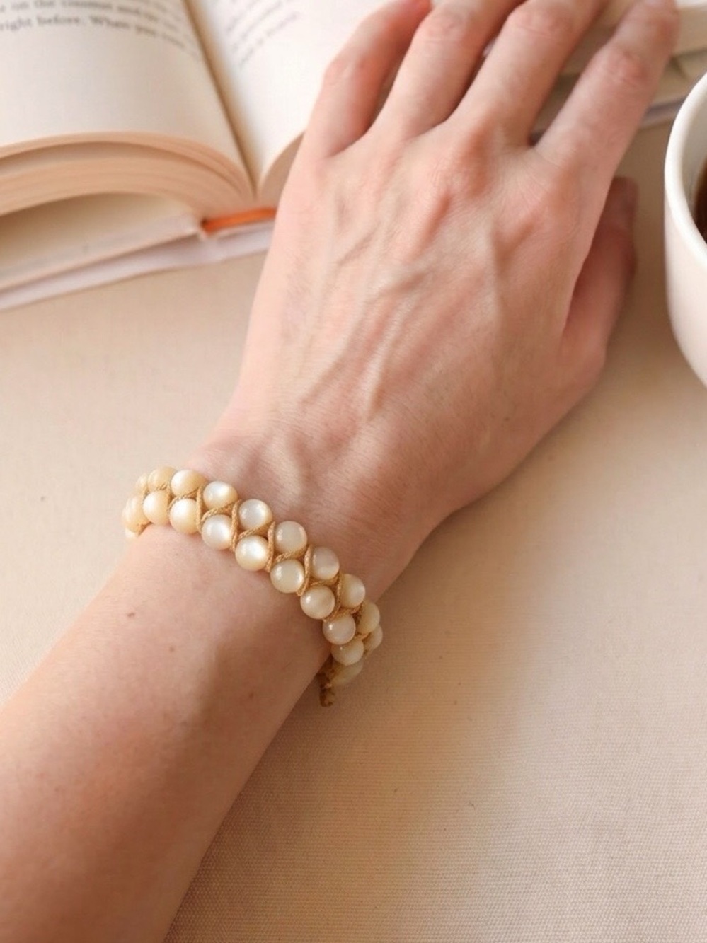 Himalaya Mother of Pearl Adjustable Bracelet